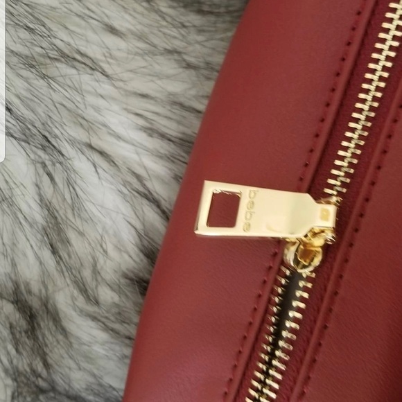 Handbag - Picture 4 of 6